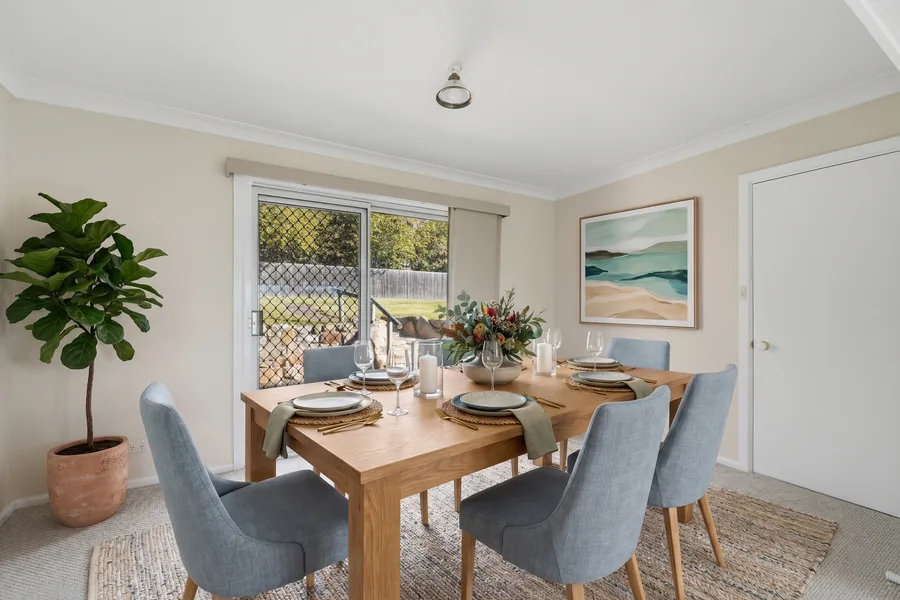 Dining, natural light